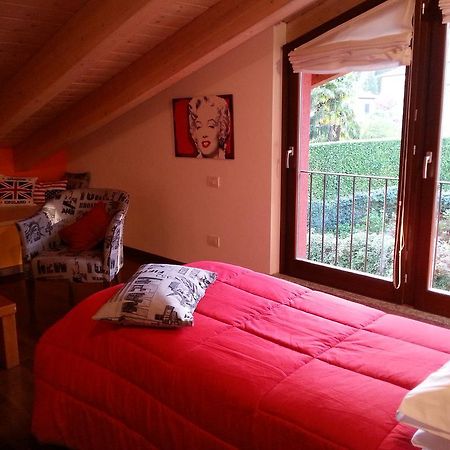 B&B Douglas House Varese Exterior foto